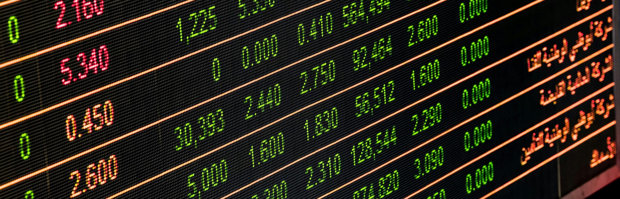 Cash vs Stocks and Shares ISAs